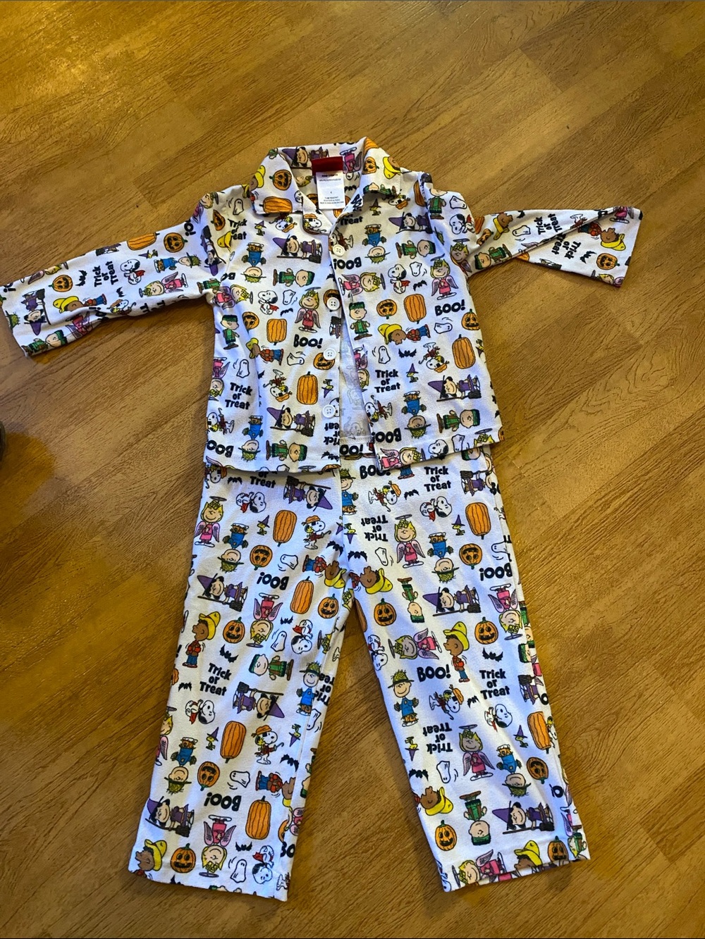 Peanuts 2 piece Halloween pajamas size 4